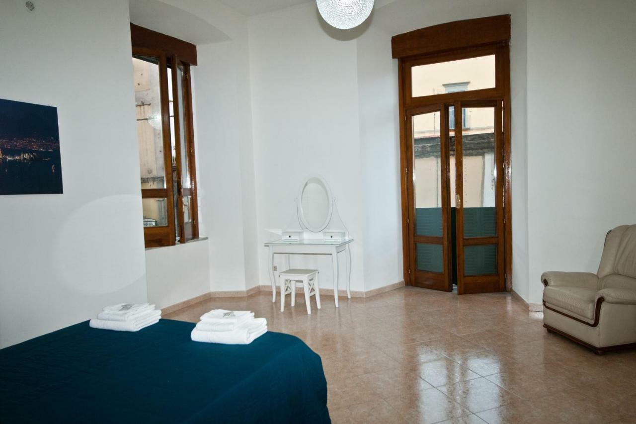 Apartamento Casa Del Palumbo Nápoles Exterior foto