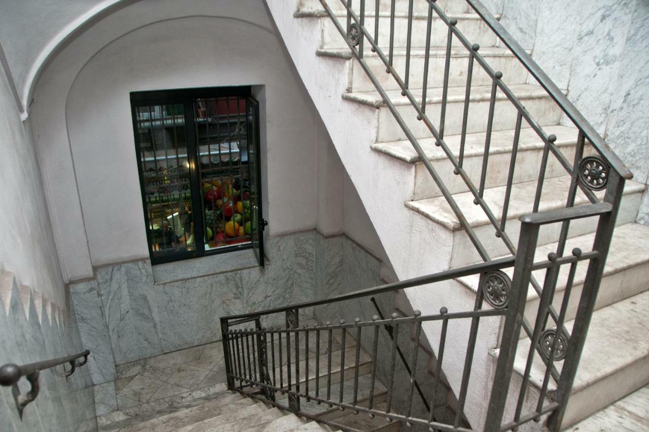 Apartamento Casa Del Palumbo Nápoles Exterior foto